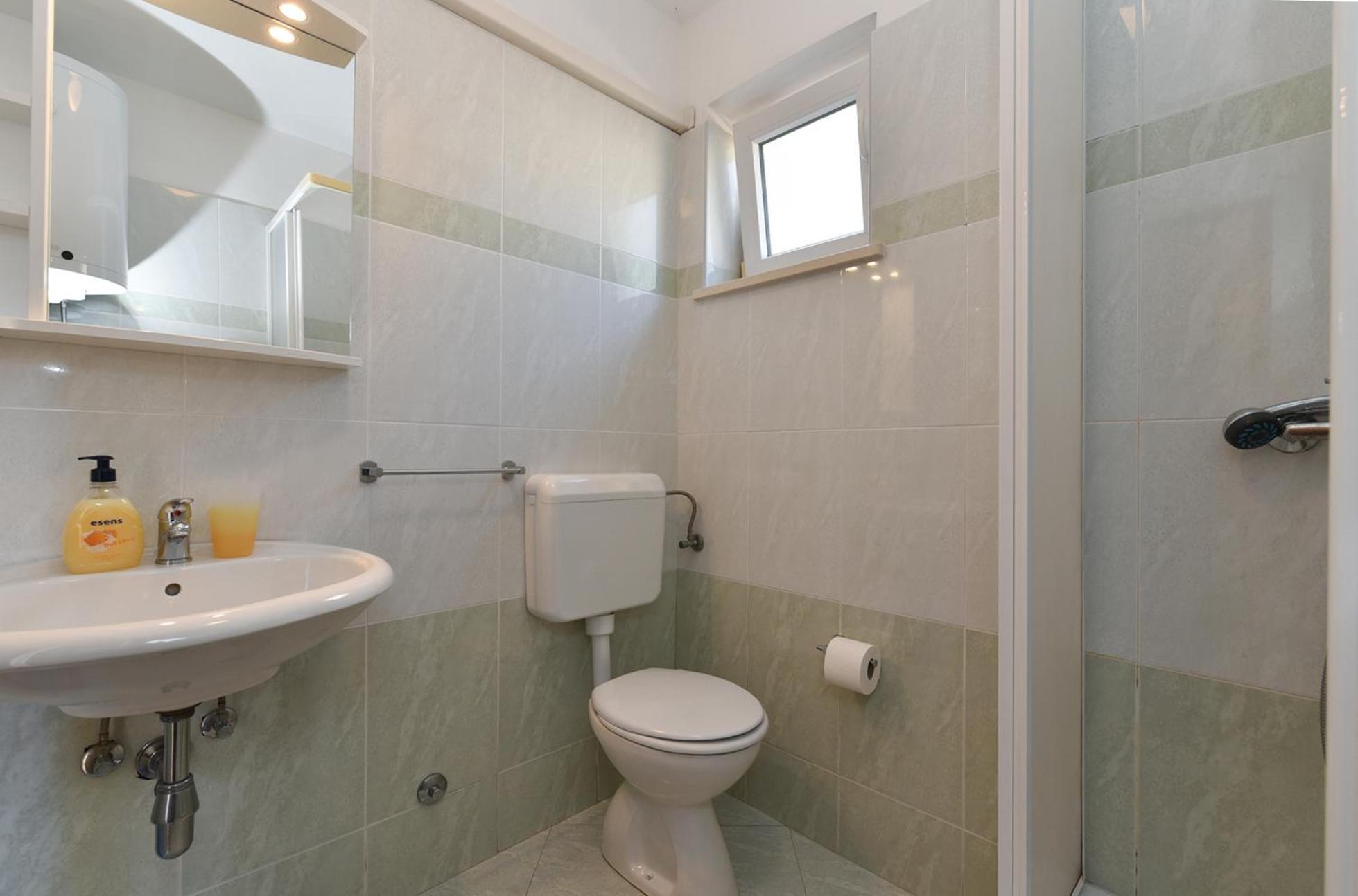 Apartman 714 *