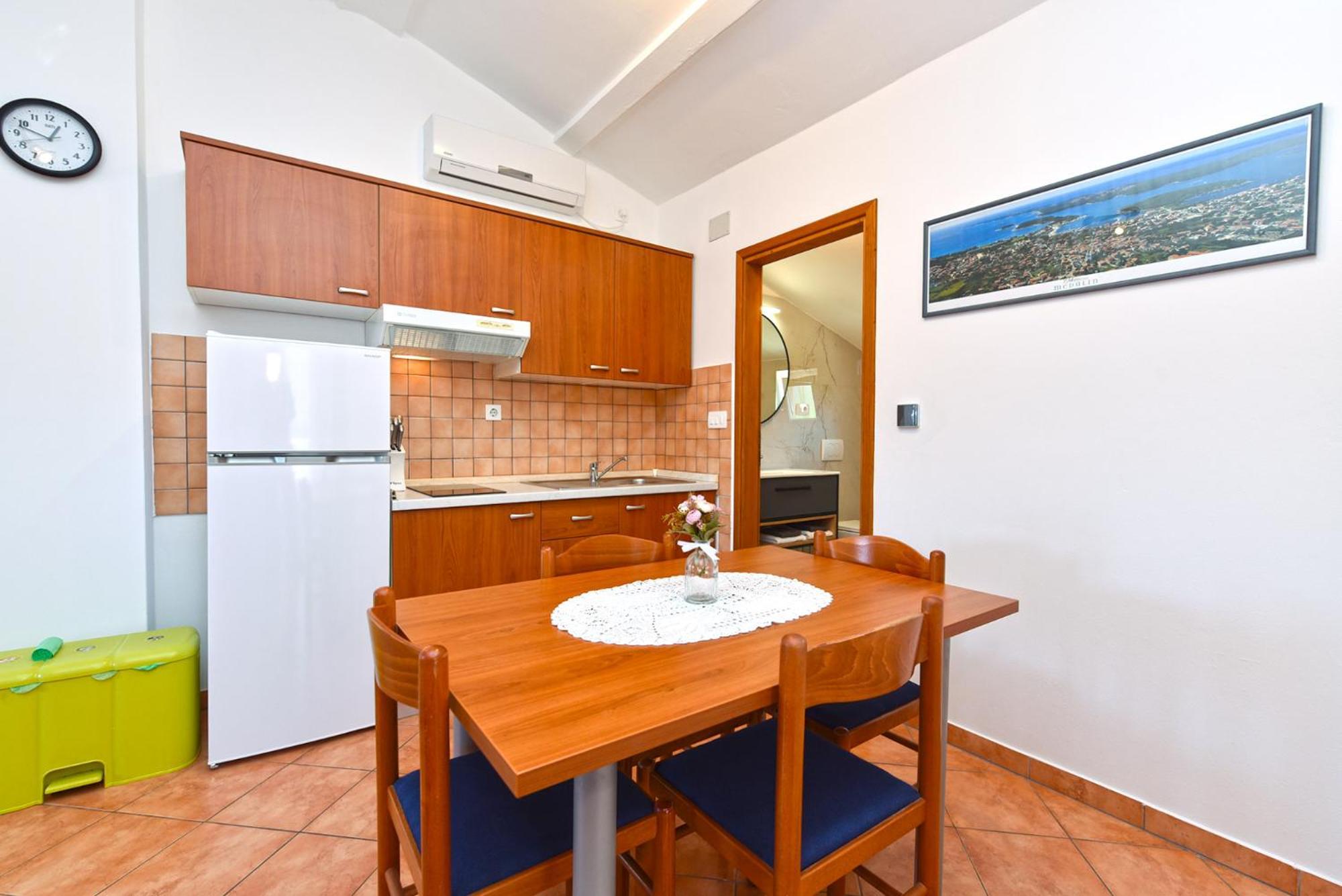 Apartament 714